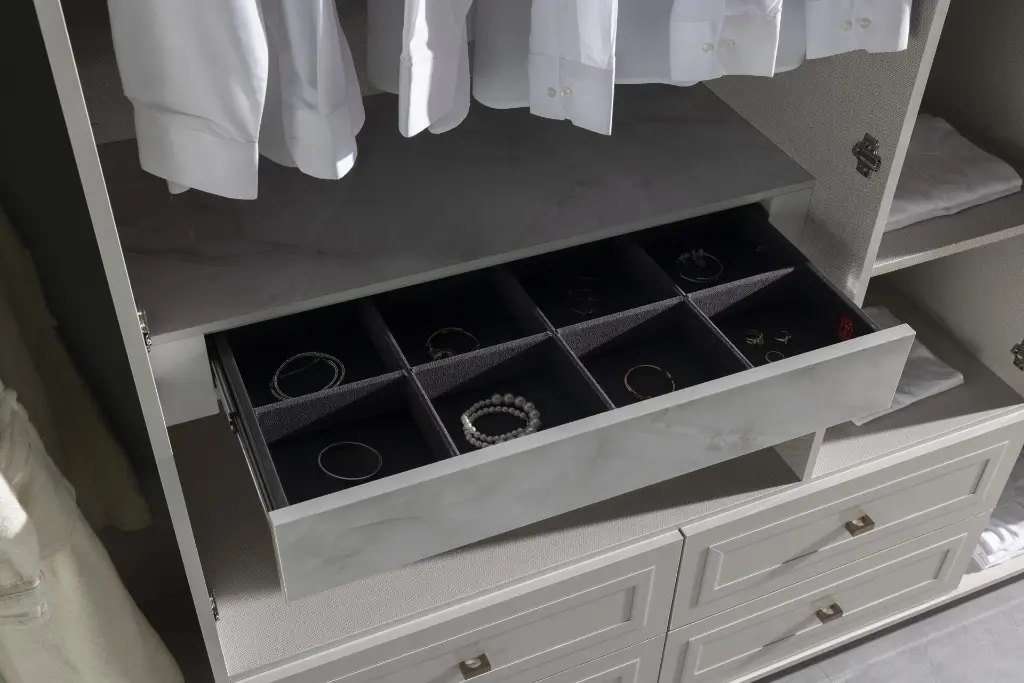 BRIELLA 5 KAPAKLI DOLAP HG BUZ GRİ/ONYX MERMER