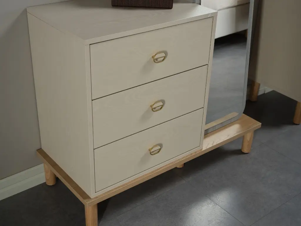 LINUS MAKYAJ MASASI MOLLY VIZON BEJ /MITRA MESE   