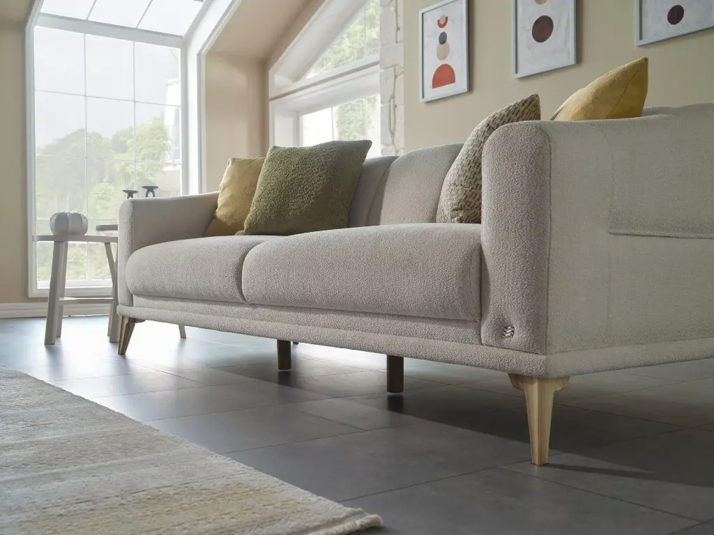 FIONA MESE UCLUYTLI 4B-FIONA KREM DUZ//BRIELLA SARI DUZ///////////FIONA YESIL PELUS/FIONA KREM-VIZON ANA 