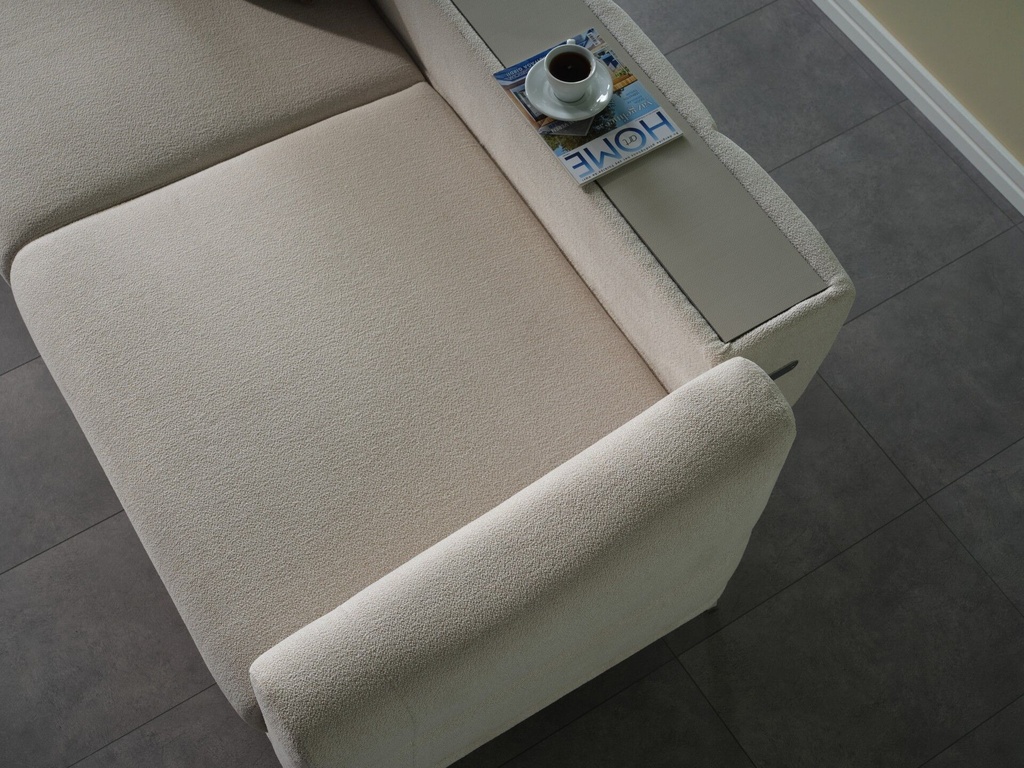 FIONA MESE UCLUYTLI 4B-FIONA KREM DUZ//BRIELLA SARI DUZ///////////FIONA YESIL PELUS/FIONA KREM-VIZON ANA 